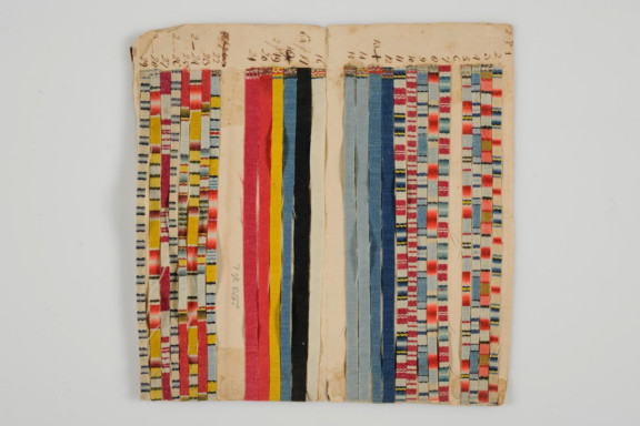 staal uit textielstalenboek (c) collectie TextielMuseum Tilburg