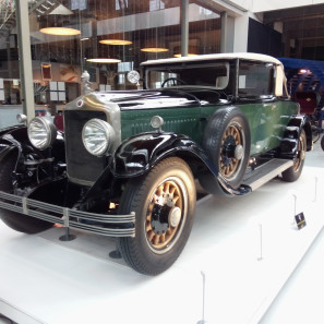 Auto's en trucks_by Sandra Fauconnier_via Wikimediacommons_ETWIE