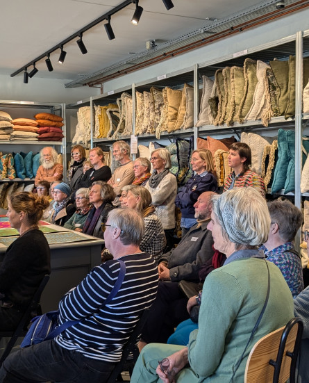 bezoek handwevers textilia - het atelier