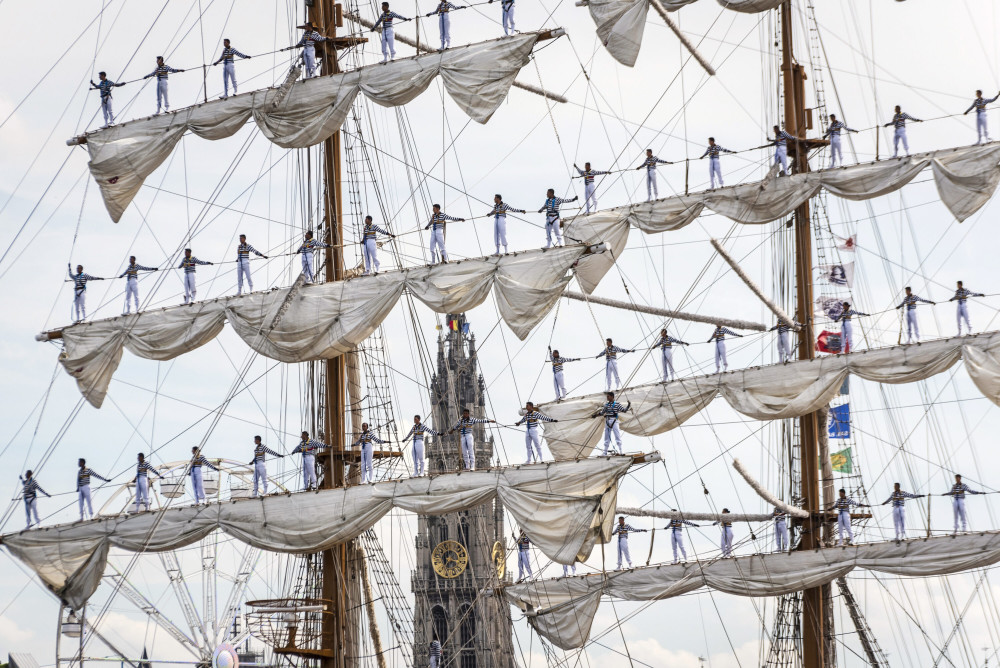 Tall-Ships-Race-126-3000x2003