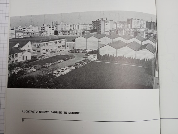 Luchtfoto van de  fabriek te Deurne. Bron L. Pauwels