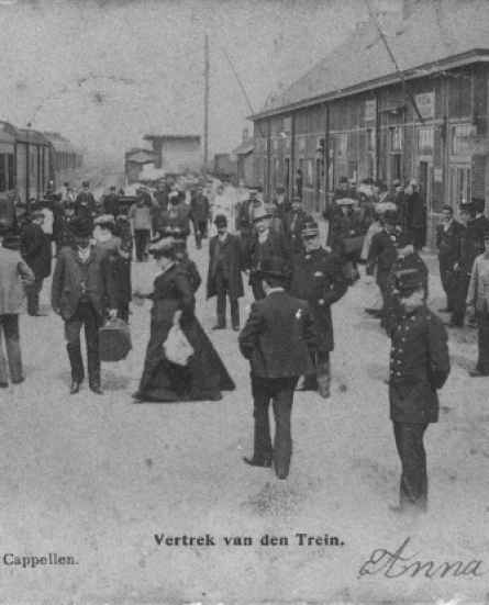 Postkaart vertrek van de trein in het ‘overgangsstation’ tijdens de bouw van het nieuwe station 1904_bron Essen in beeld 