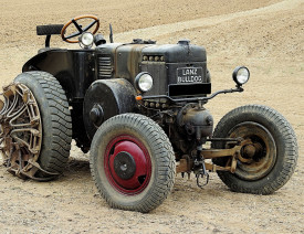 tractors_by_hansbenn_via_pixabay_ETWIE