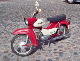 vehicle-1194355_1920